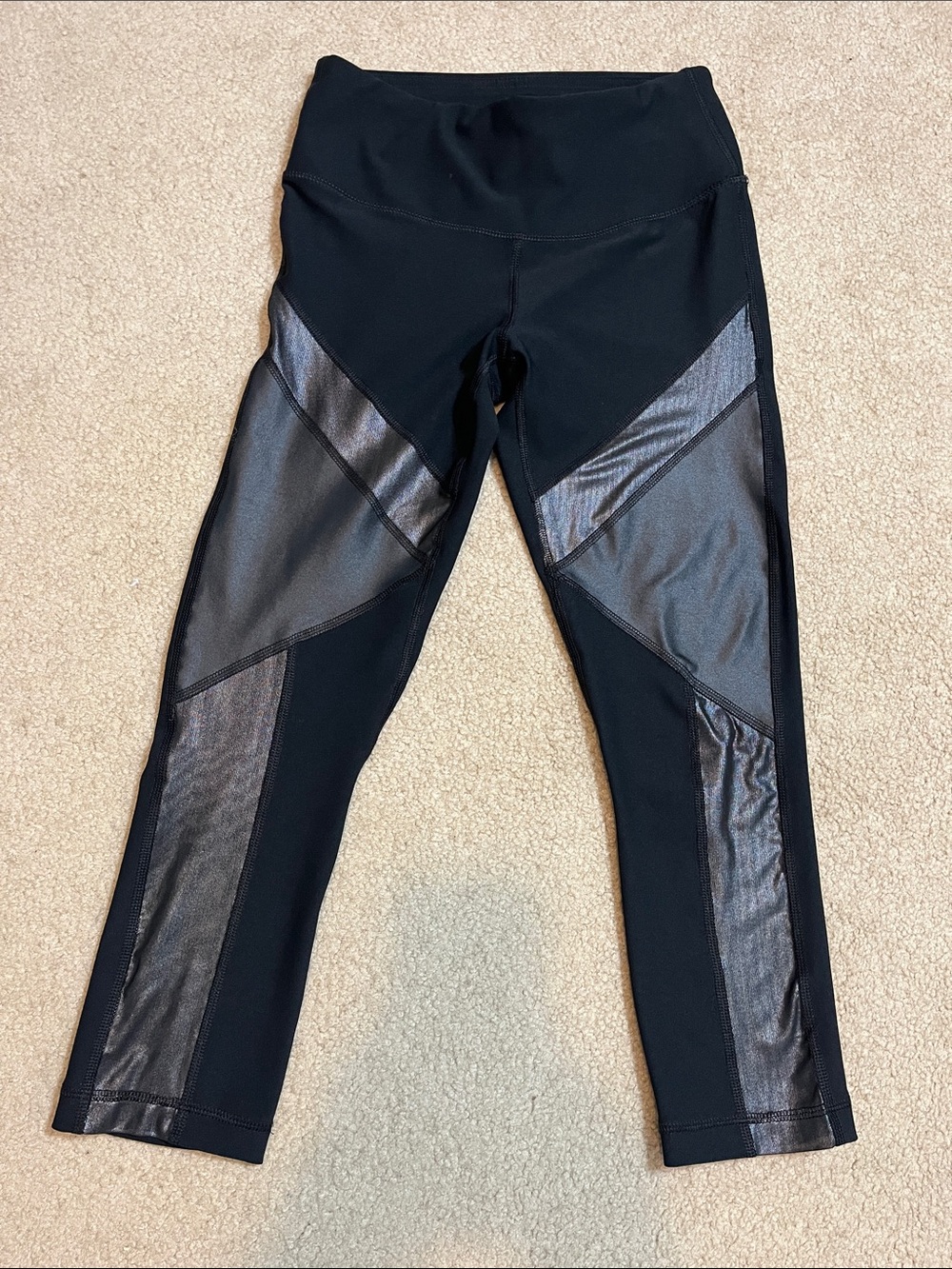 90 Degree By Reflex Black Athletic Leggings with mesh panels, size XS like new